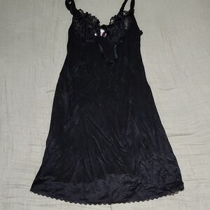 Elegant Black Lace Trim Nightgown